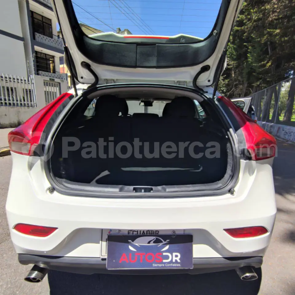 Foto 21 de Volvo V40