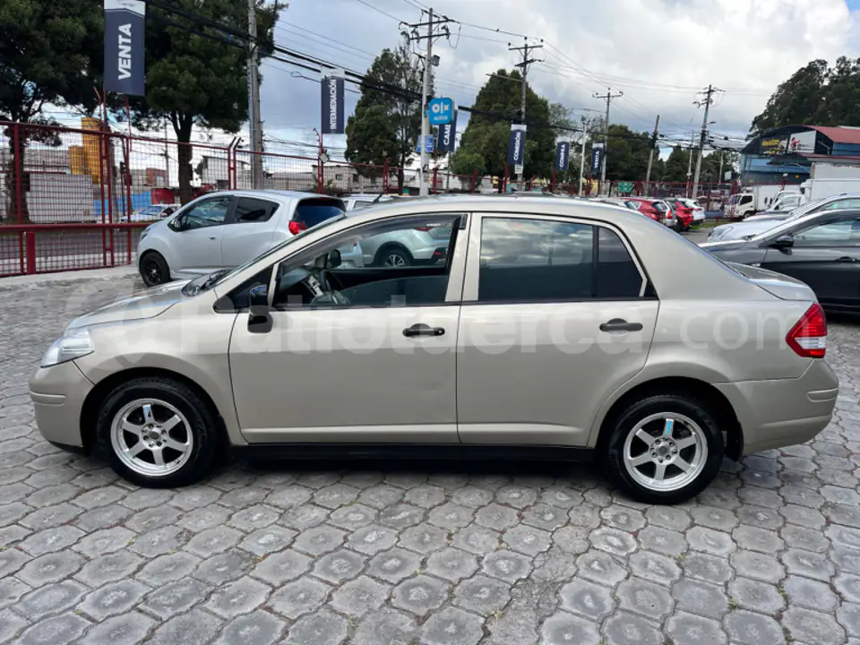 Foto 5 de Nissan TIIDA ENTRY