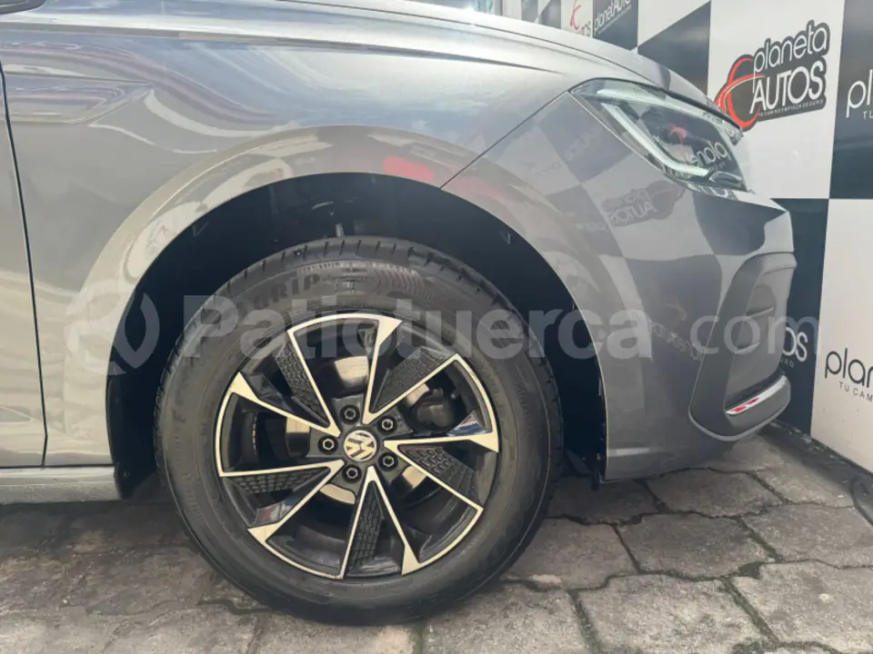 Foto 4 de Volkswagen Virtus