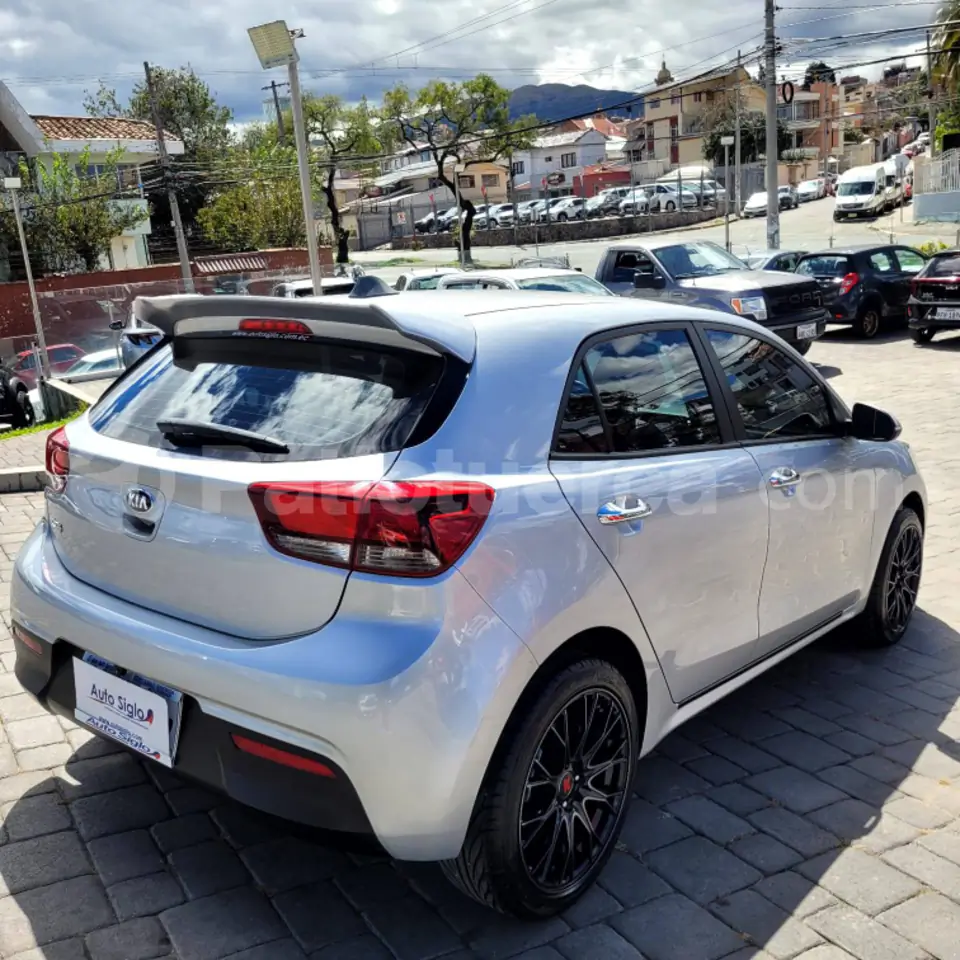 Foto 6 de Kia RIO EX