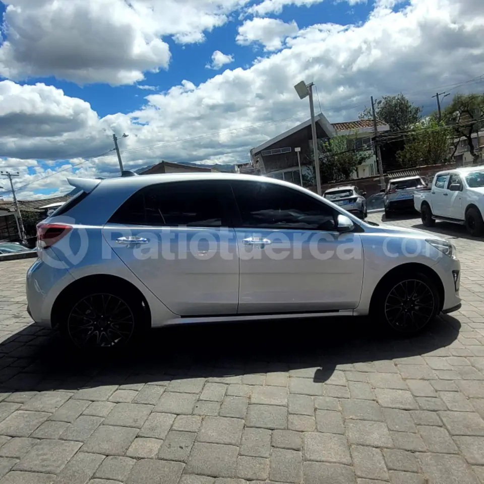 Foto 7 de Kia RIO EX