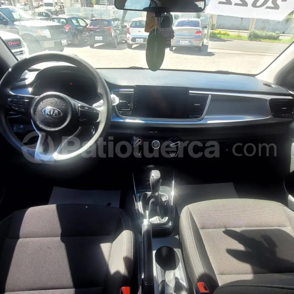 Foto 12 de Kia RIO EX
