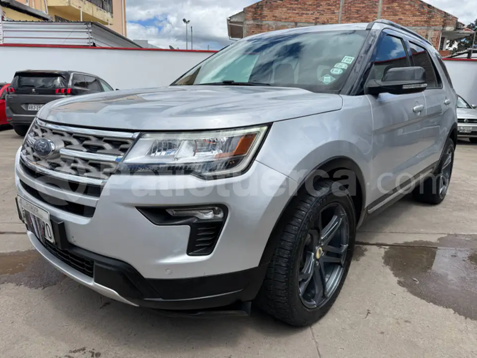 Foto 3 de Ford Explorer XLT