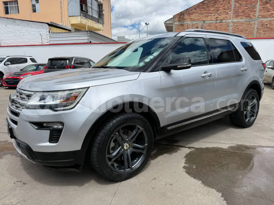 Foto 7 de Ford Explorer XLT