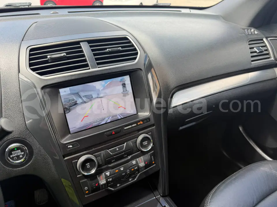 Foto 15 de Ford Explorer XLT