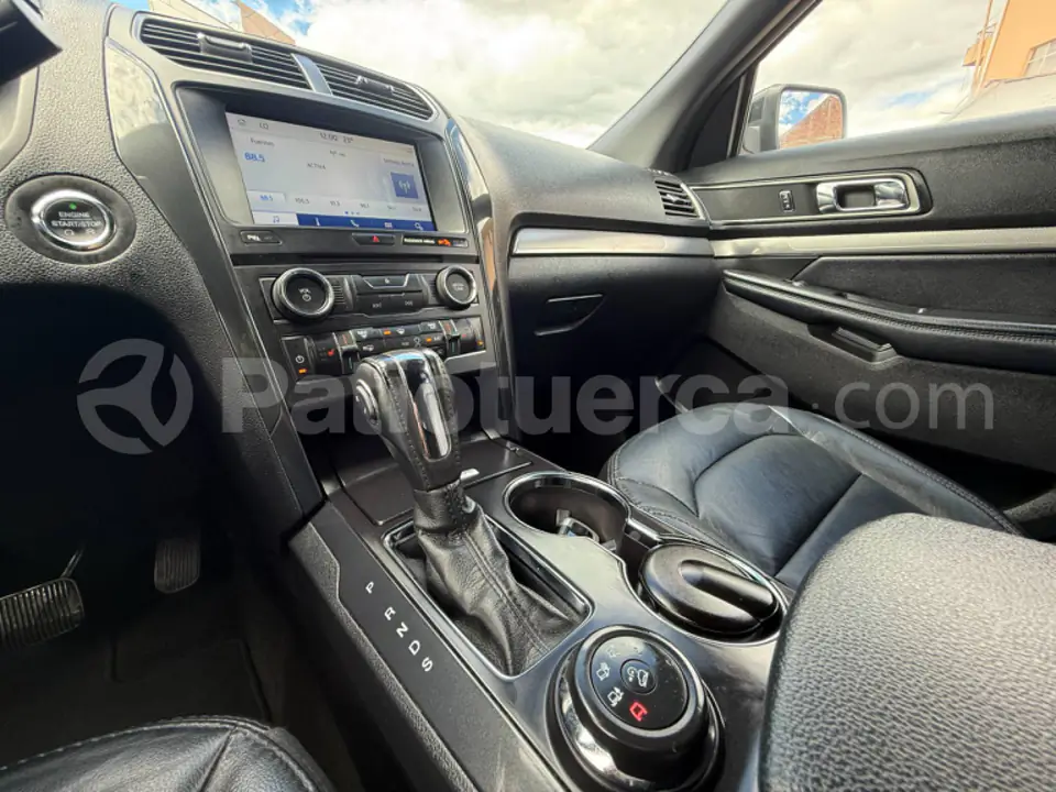 Foto 18 de Ford Explorer XLT