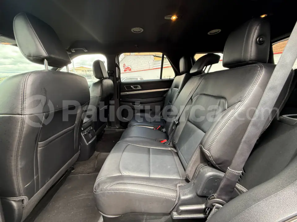 Foto 19 de Ford Explorer XLT