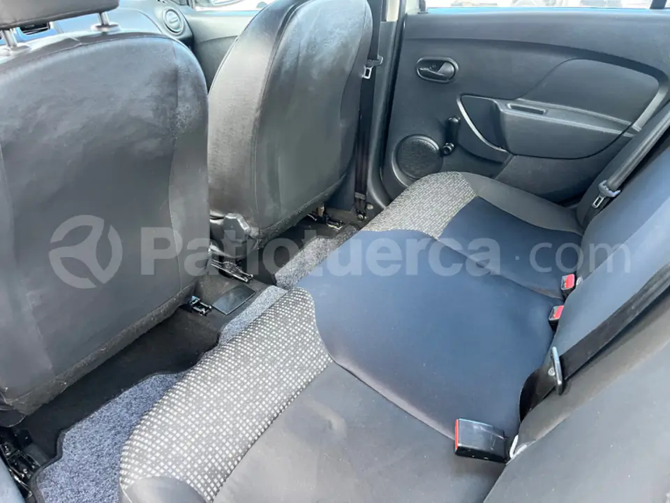 Foto 7 de Renault Logan Life