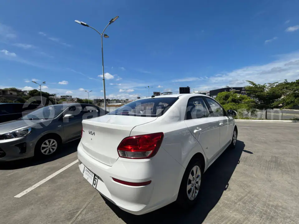 Foto 5 de Kia Soluto LX