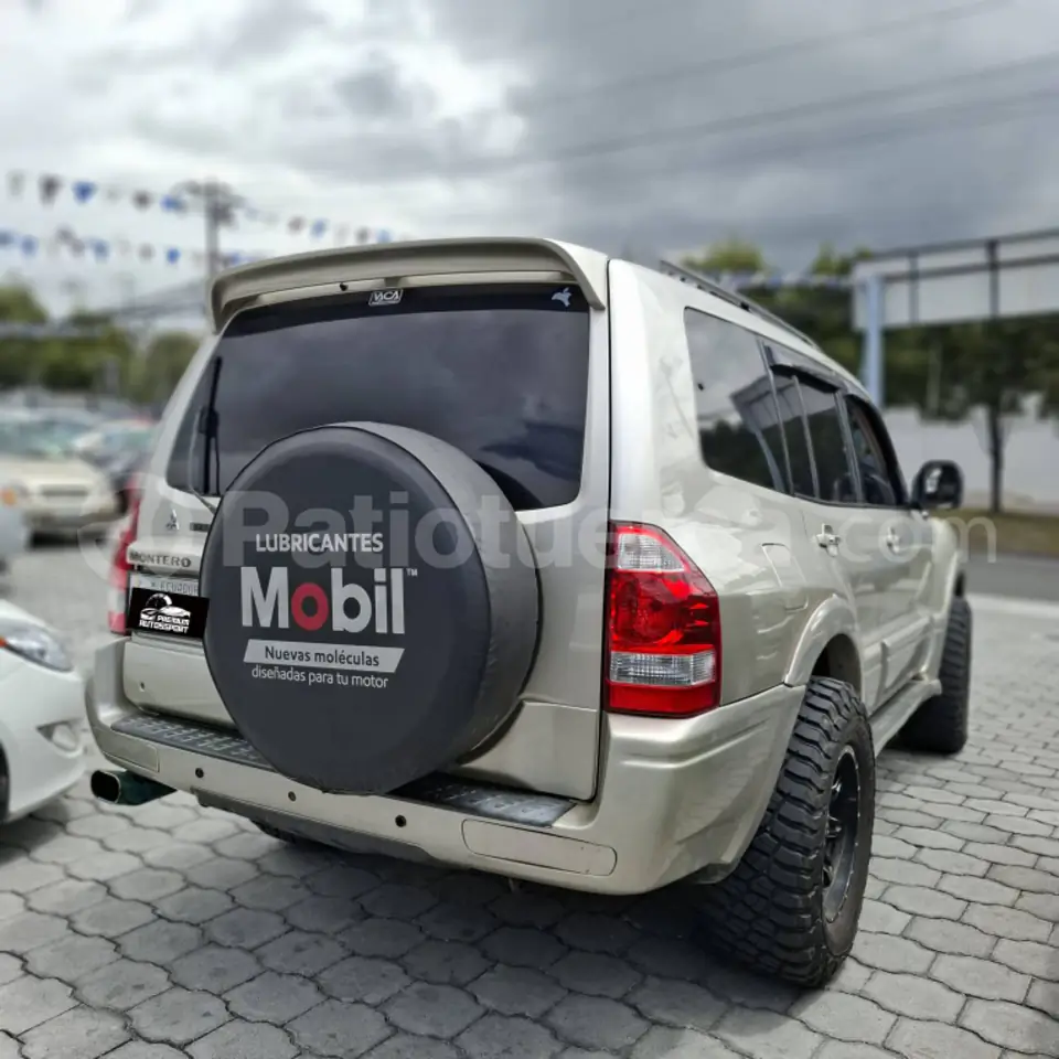 Foto 5 de Mitsubishi Montero Blister