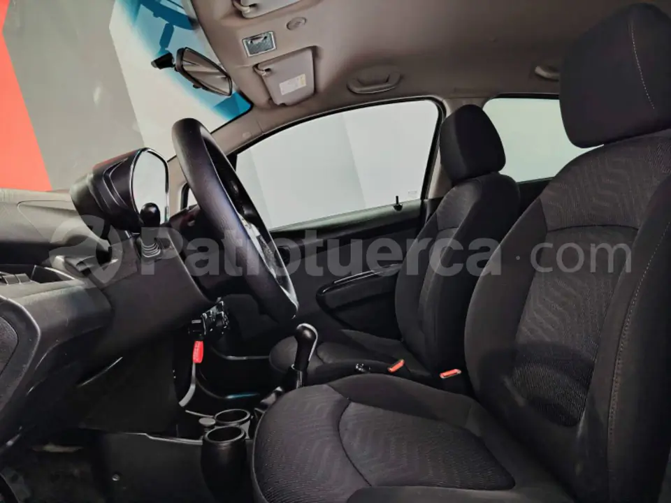 Foto 11 de Chevrolet Spark GT