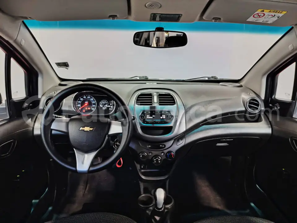 Foto 16 de Chevrolet Spark GT