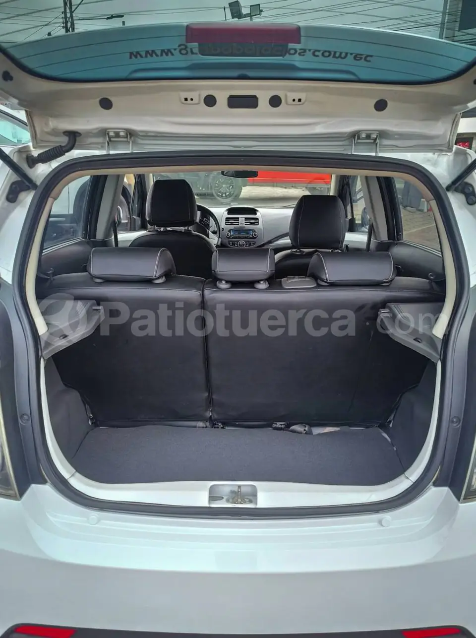 Foto 7 de Chevrolet Spark GT
