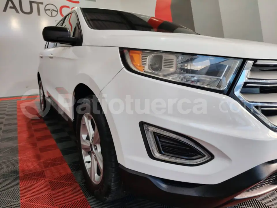 Foto 4 de Ford Edge