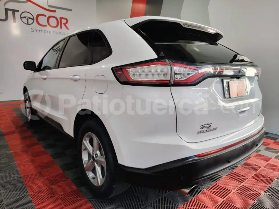 Foto 7 de Ford Edge
