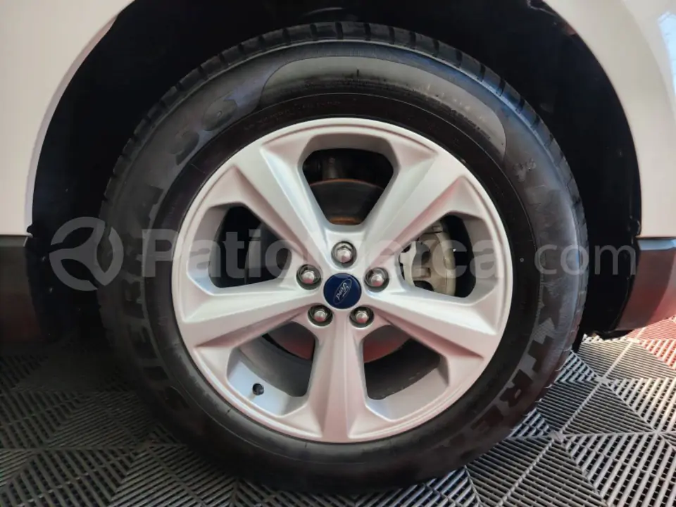 Foto 13 de Ford Edge