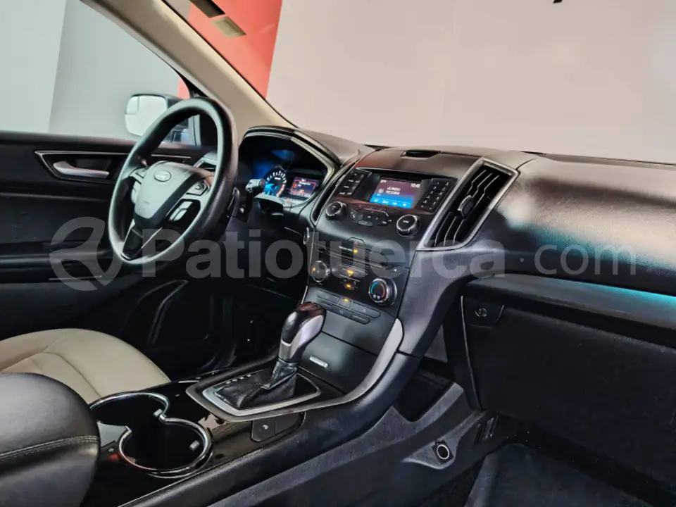 Foto 15 de Ford Edge