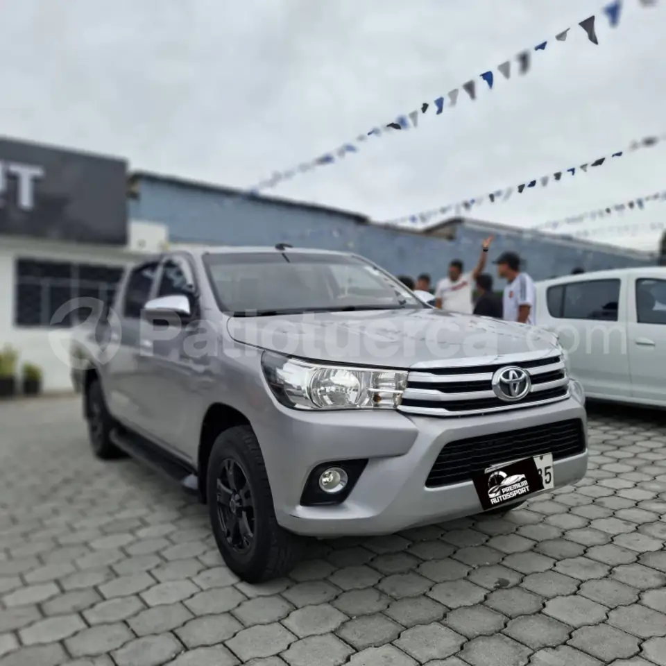 Foto 1 de Toyota Hilux
