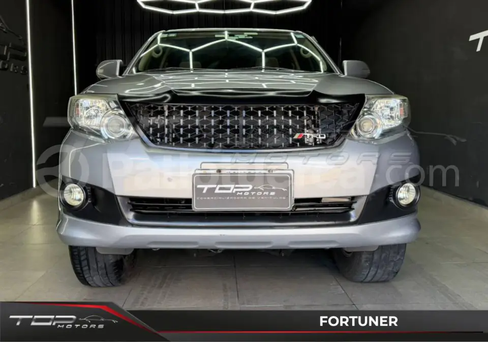 Foto 2 de Toyota Fortuner 2.7