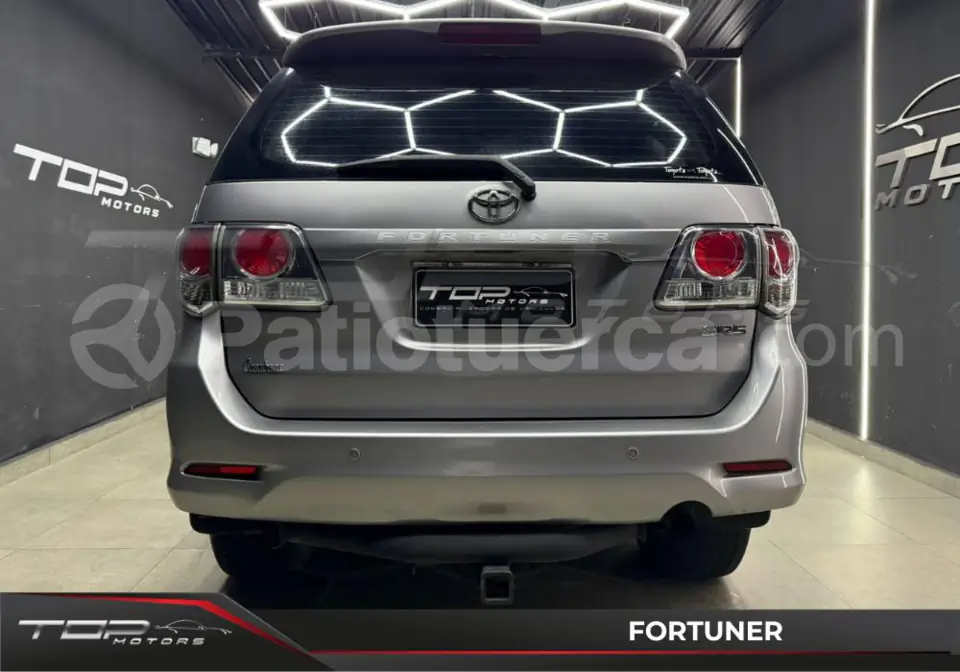 Foto 5 de Toyota Fortuner 2.7