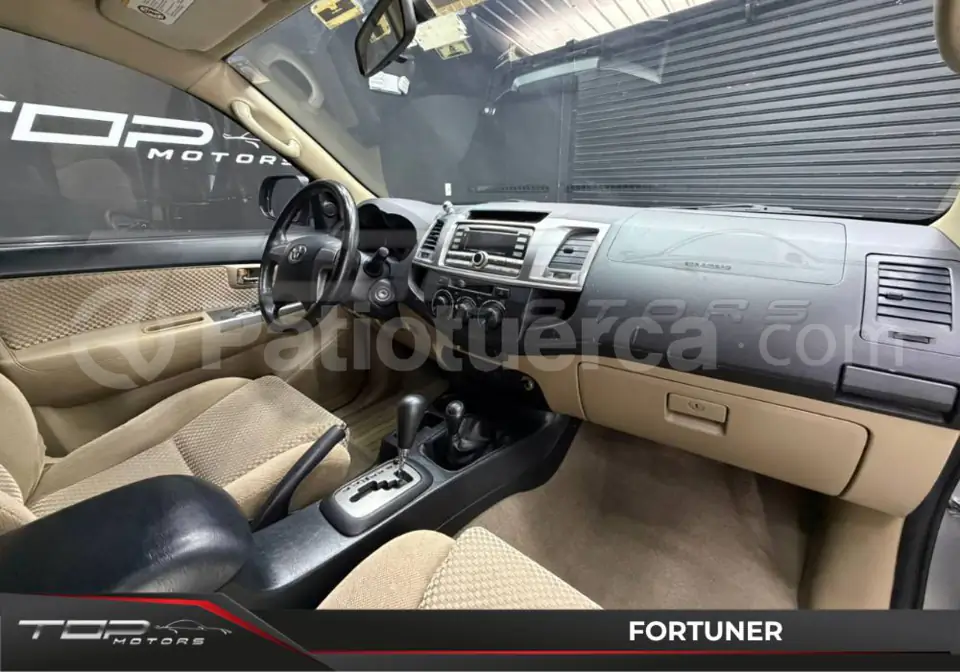 Foto 11 de Toyota Fortuner 2.7