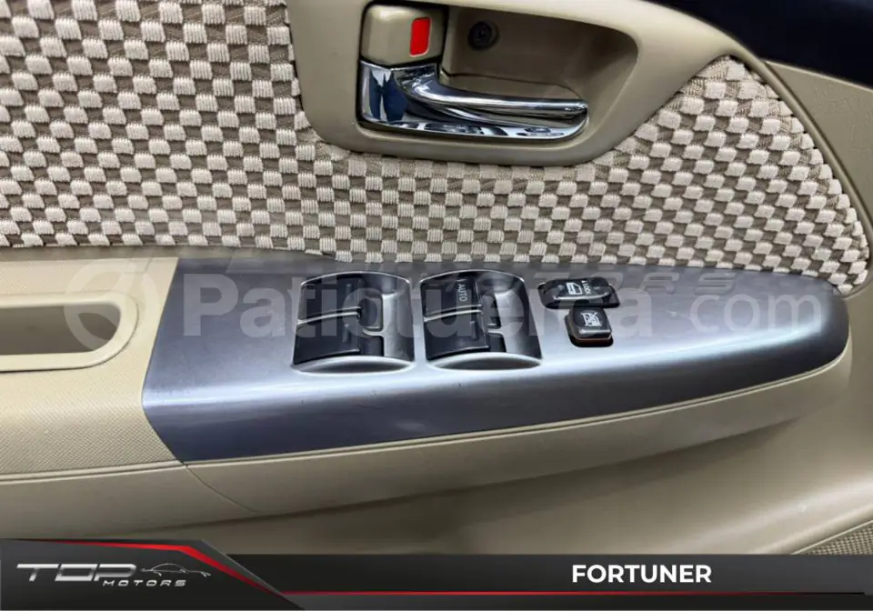 Foto 19 de Toyota Fortuner 2.7
