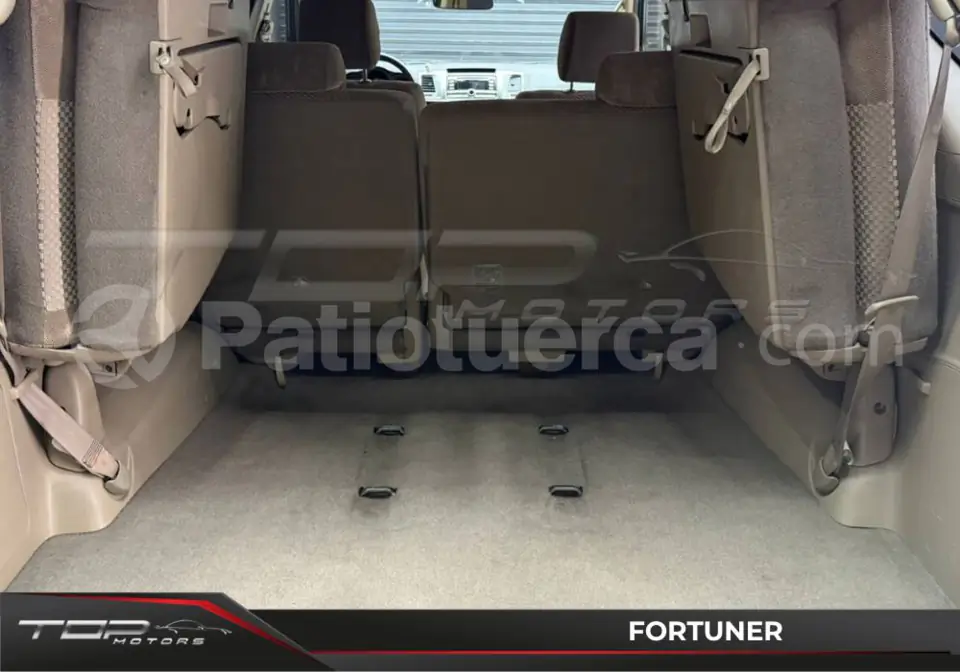 Foto 20 de Toyota Fortuner 2.7
