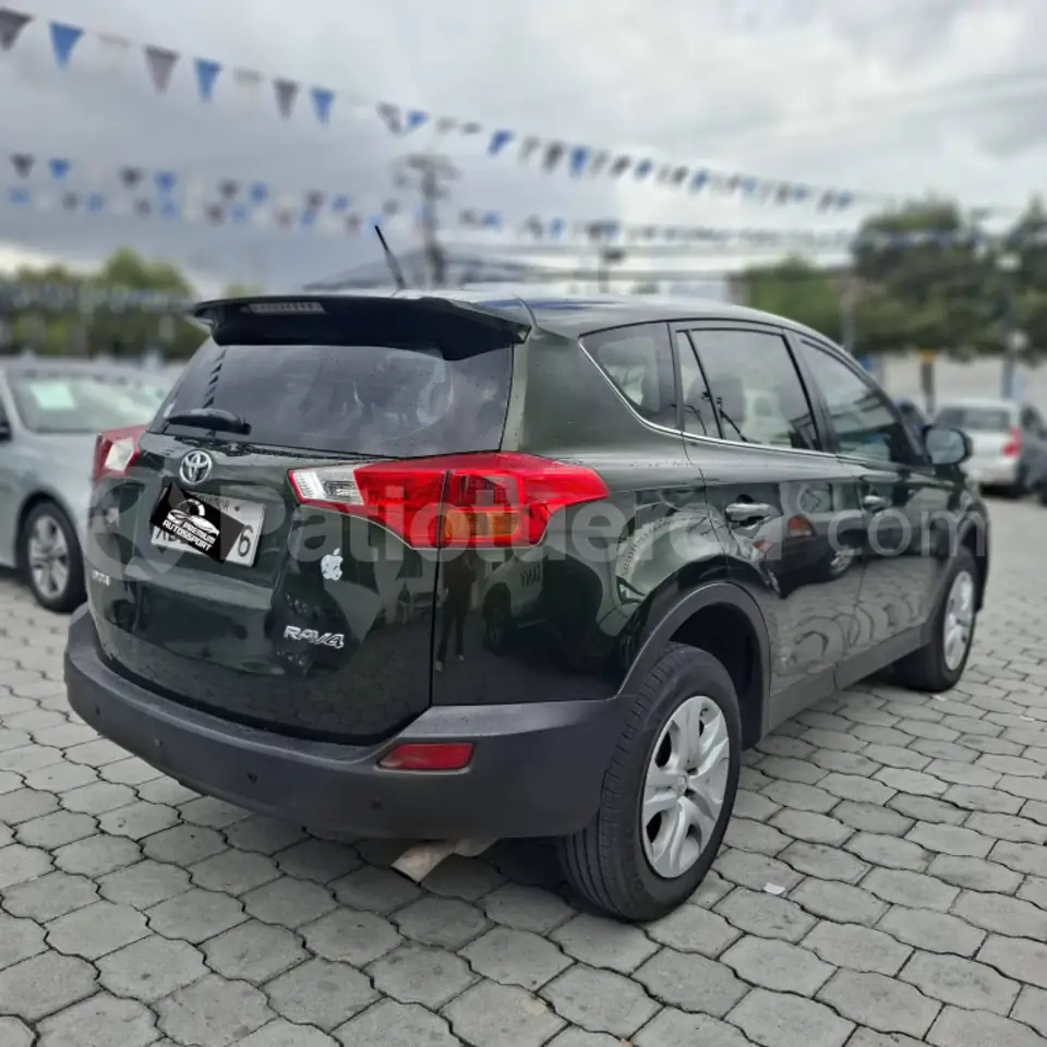 Foto 10 de Toyota NEW RAV 4