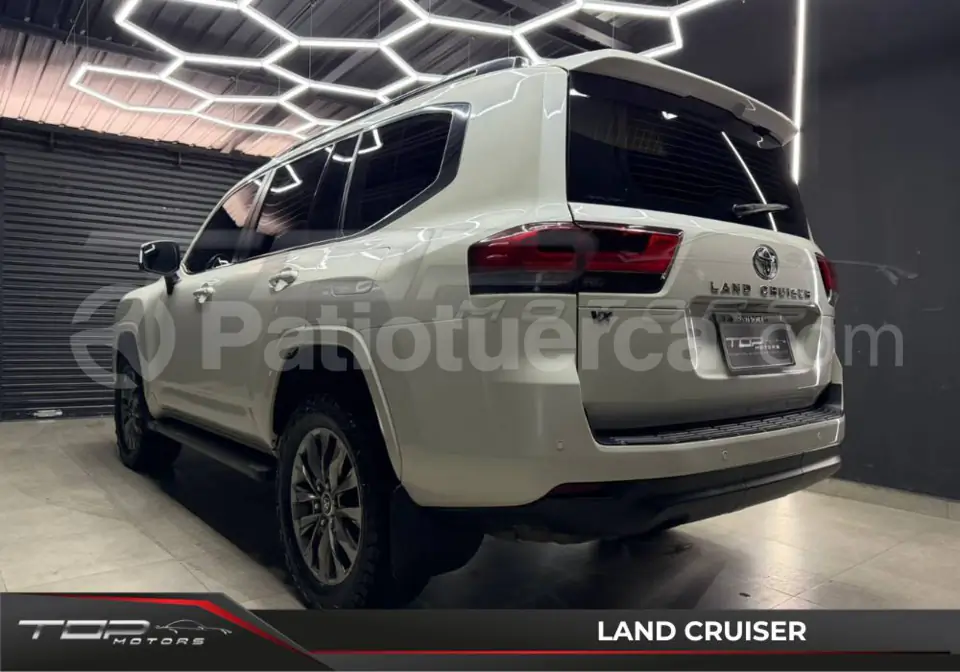 Foto 6 de Toyota Land Cruiser 300