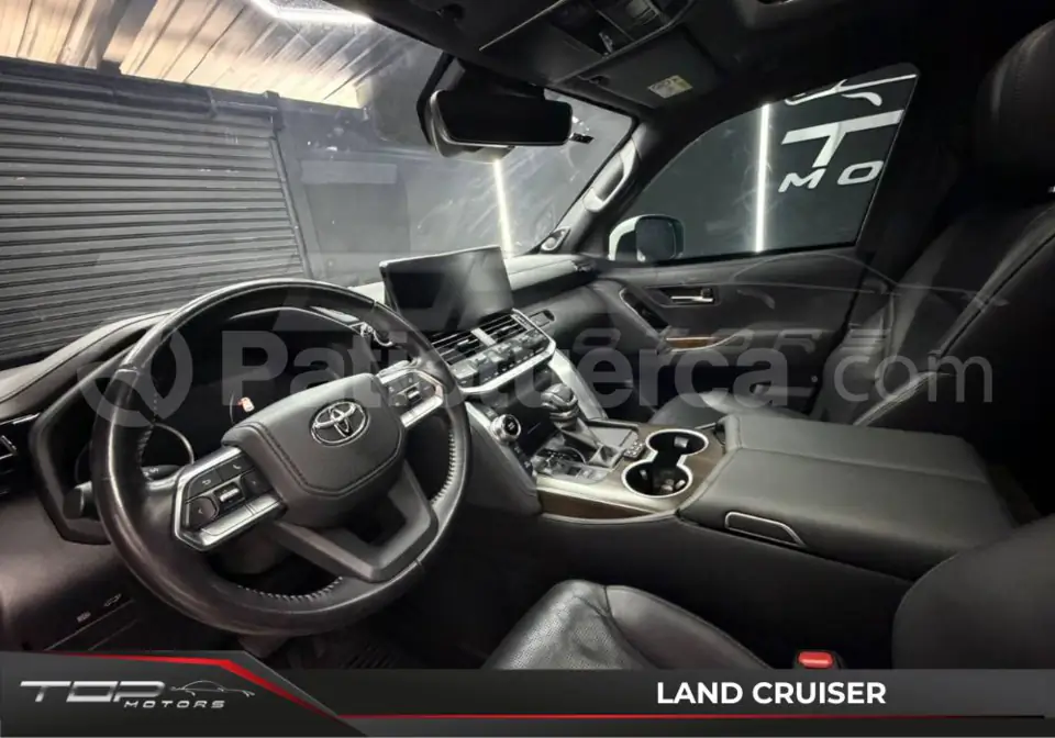 Foto 11 de Toyota Land Cruiser 300