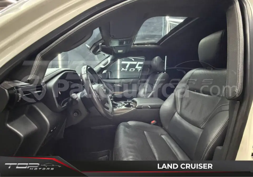 Foto 15 de Toyota Land Cruiser 300