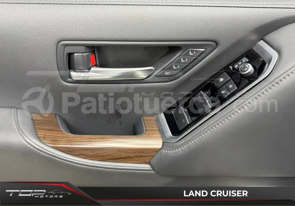 Foto 23 de Toyota Land Cruiser 300