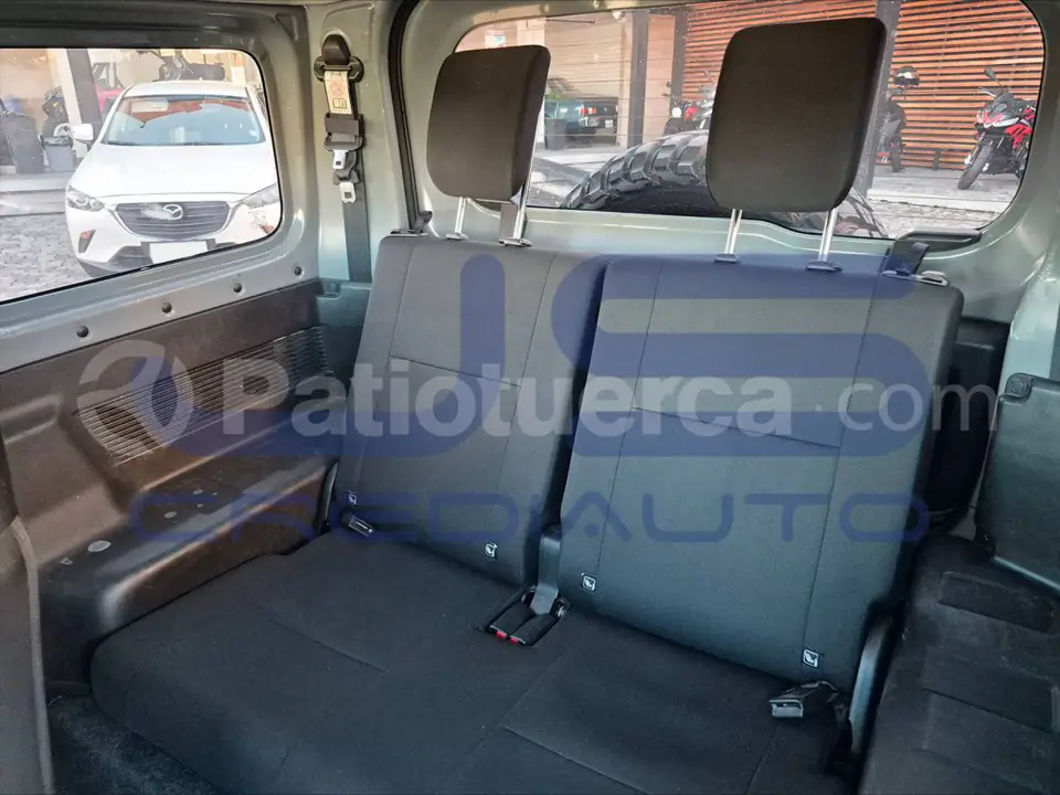 Foto 17 de Suzuki Jimny GL