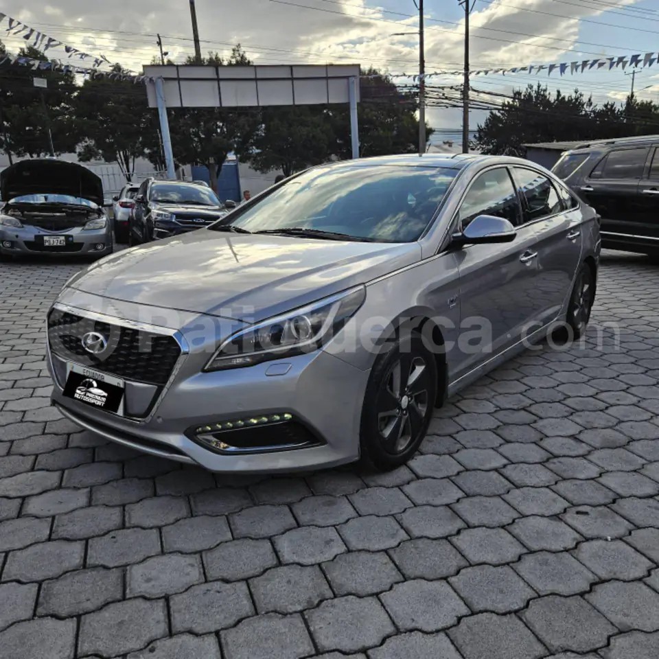Foto 1 de Hyundai Sonata Fe