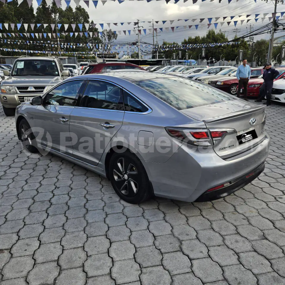 Foto 3 de Hyundai Sonata Fe