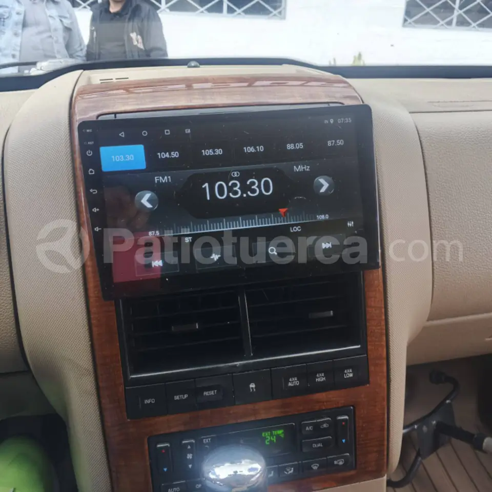 Foto 6 de Ford Explorer Eddie Bauer