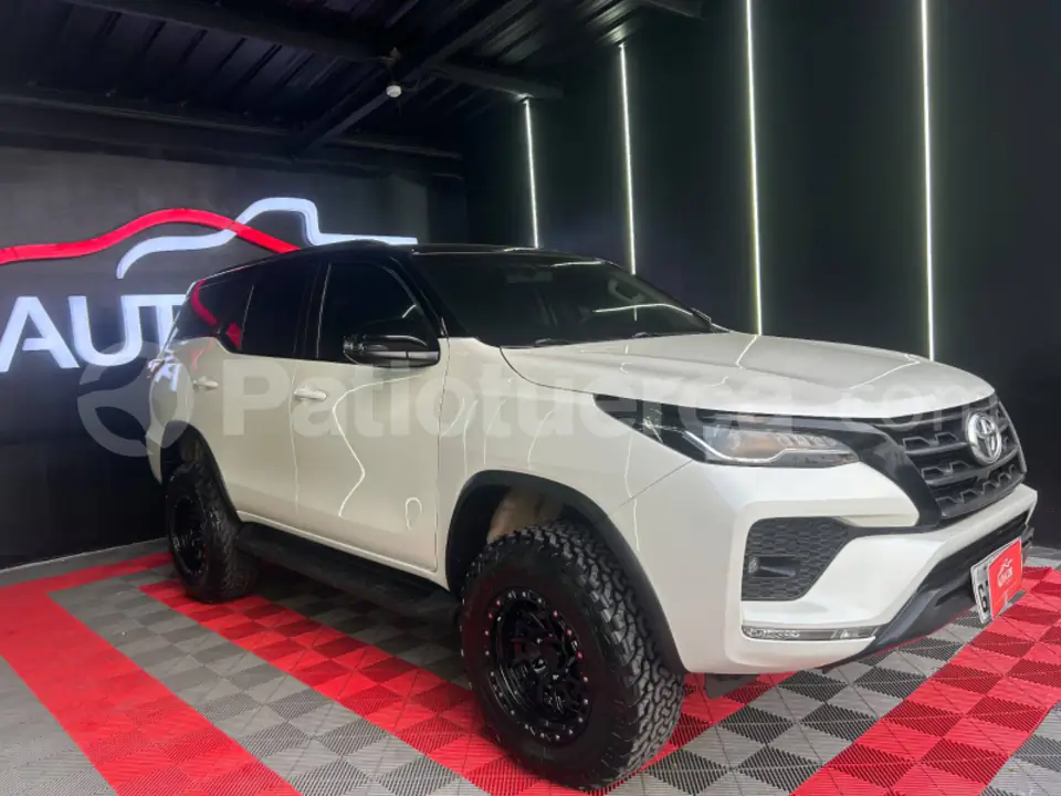 Foto 5 de Toyota Fortuner