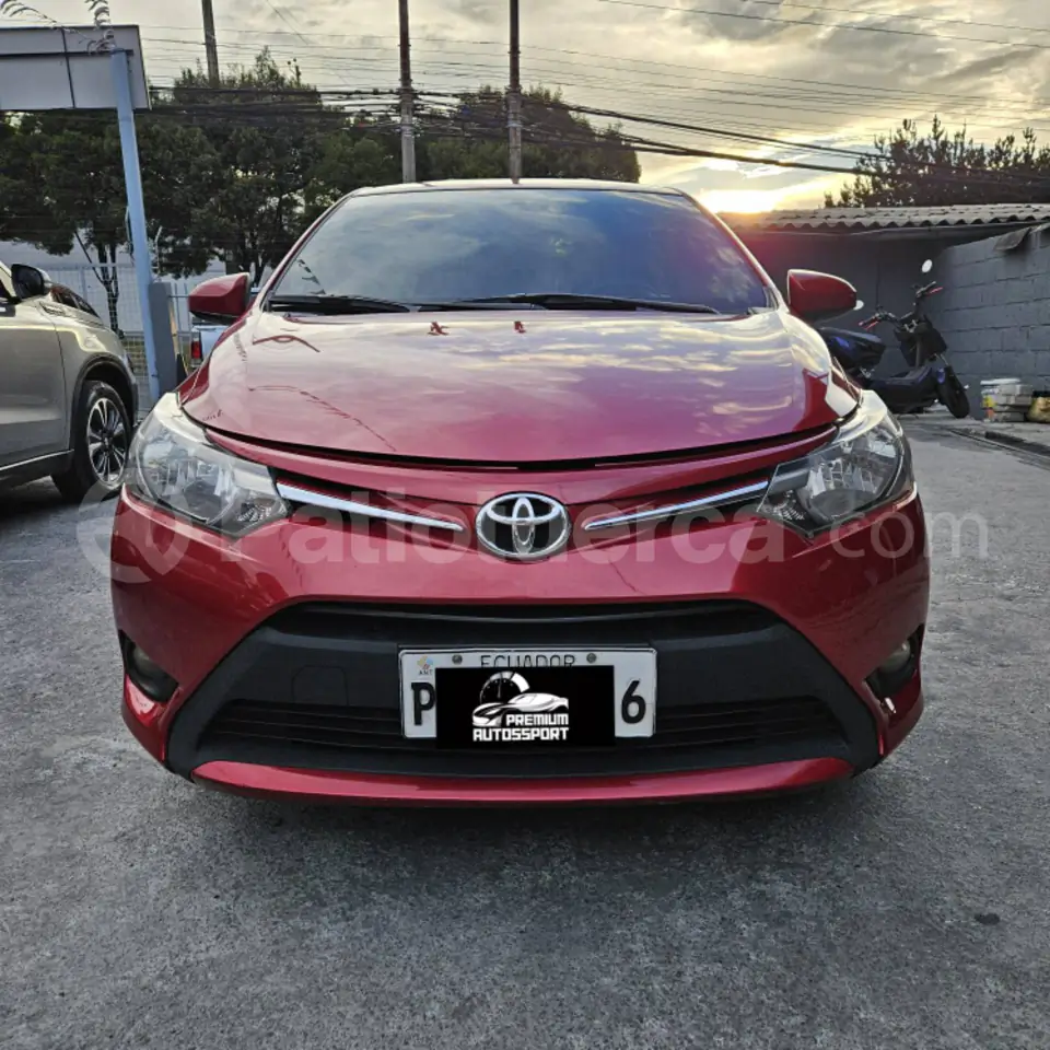 Foto 2 de Toyota New Yaris