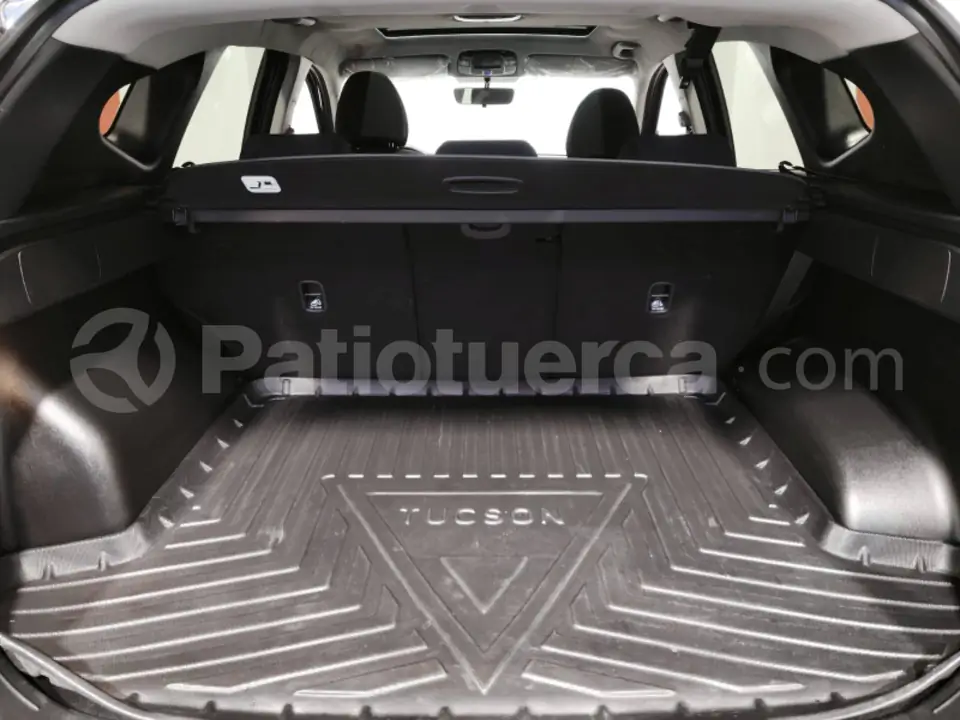 Foto 19 de Hyundai TUCSON NX4E GL