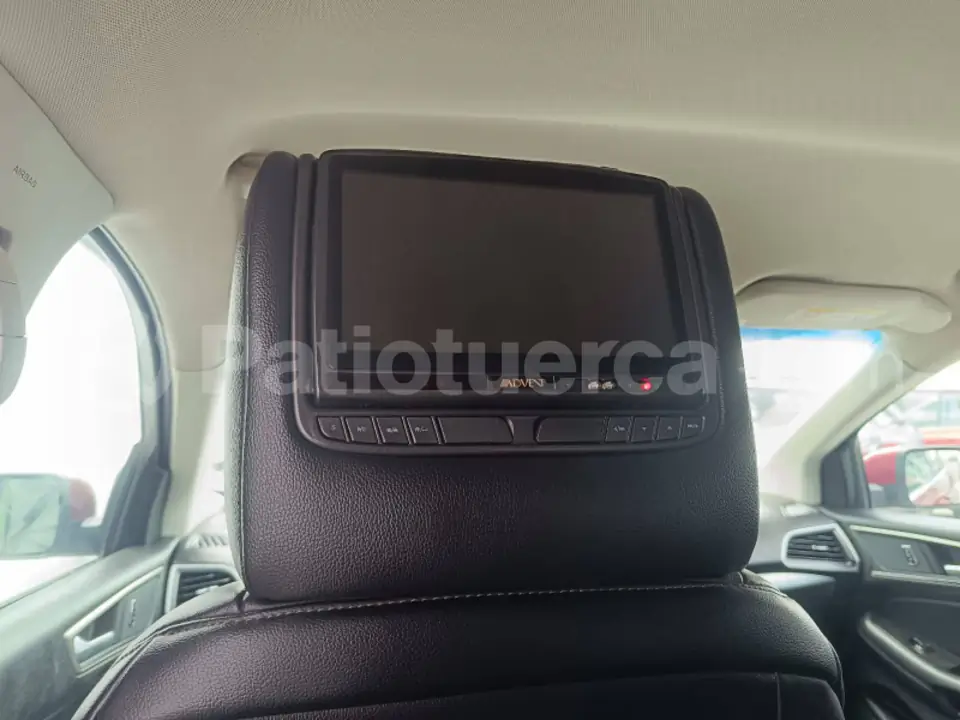 Foto 7 de Ford Edge