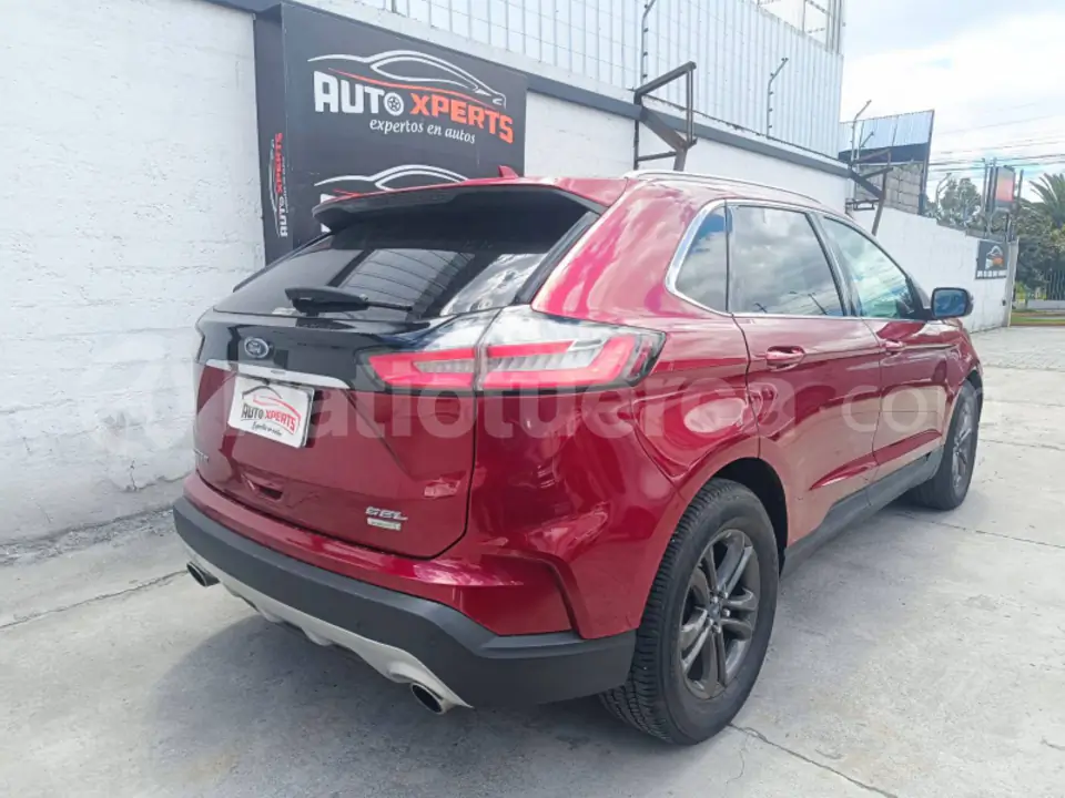 Foto 12 de Ford Edge