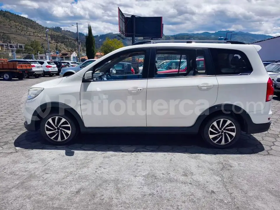 Foto 6 de Shineray MPV 750