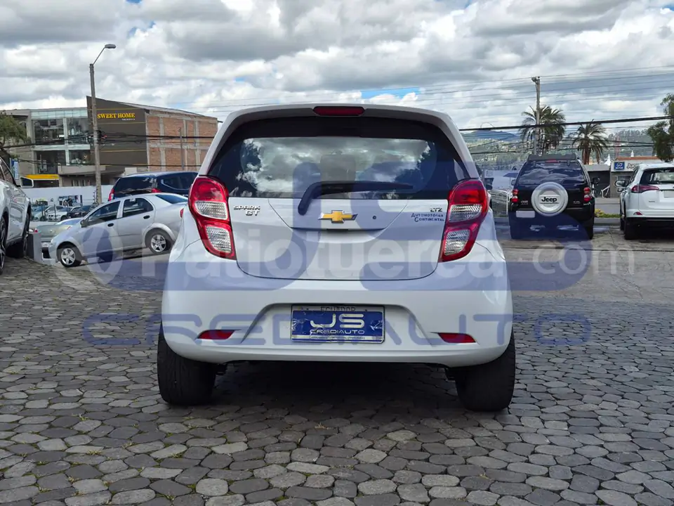 Foto 4 de Chevrolet Spark GT