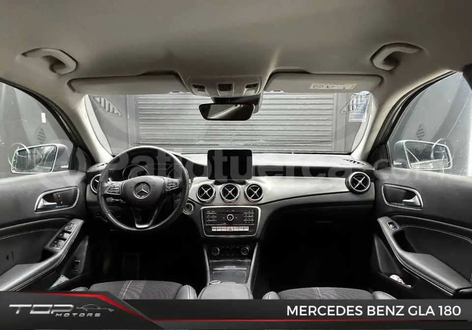 Foto 7 de Mercedes Benz GLA 180
