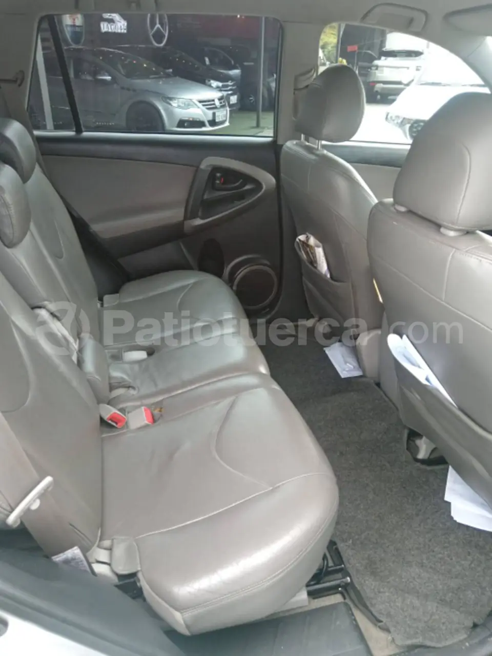 Foto 10 de Toyota RAV 4