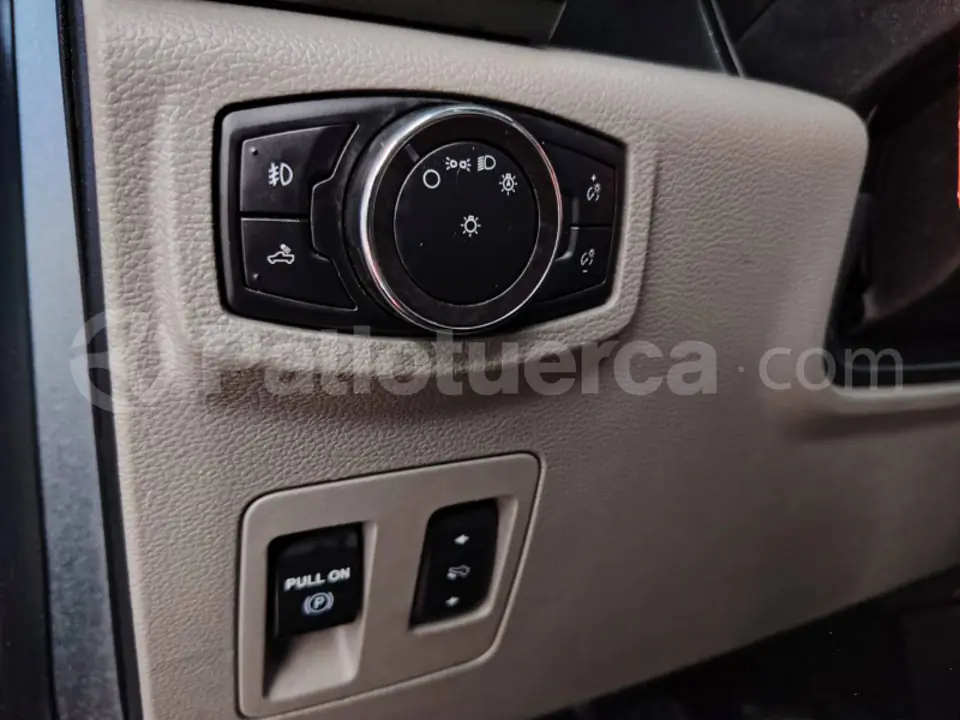 Foto 29 de Ford F150 4X4