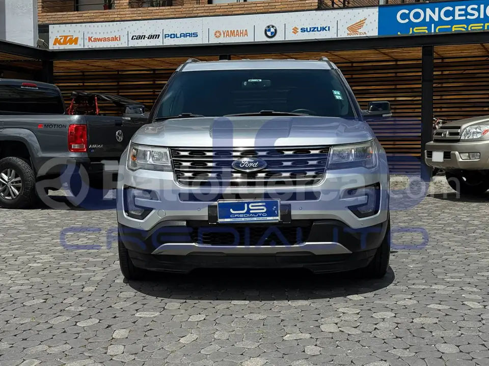 Foto 1 de Ford Explorer XLT