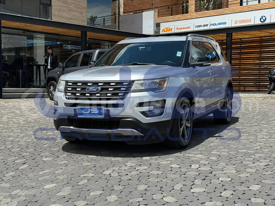 Foto 2 de Ford Explorer XLT