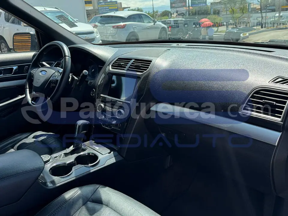 Foto 15 de Ford Explorer XLT