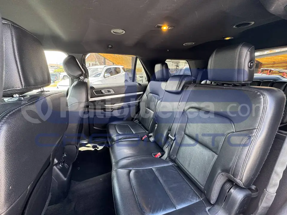 Foto 17 de Ford Explorer XLT